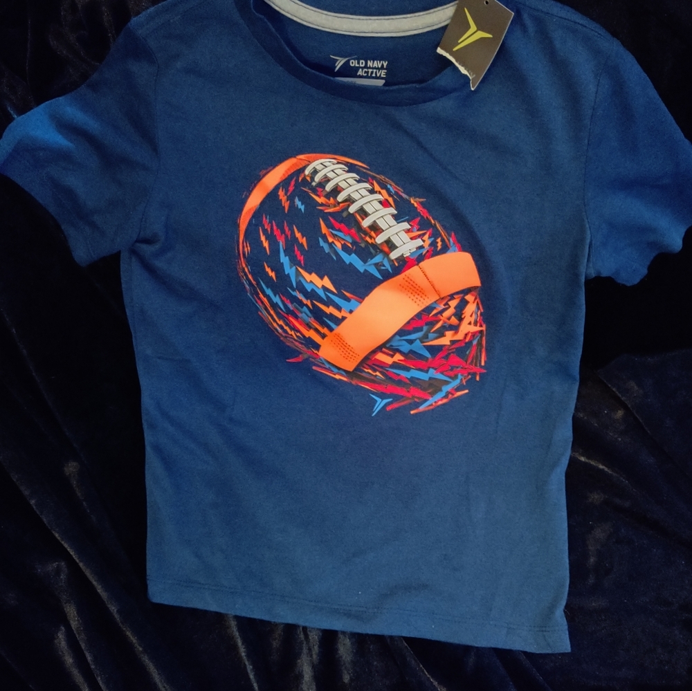 Boys Size 6/7 Small Foot Ball Themed Old Navy Active Go Dry T-shirt